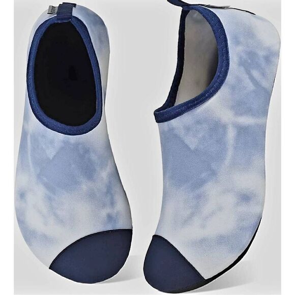 NWT WATELVE SUNISEX ADULT SLIP ON SPANDEX WATER SHOES - Picture 2 of 5